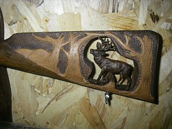 cerf sur crosse , Chataignier.